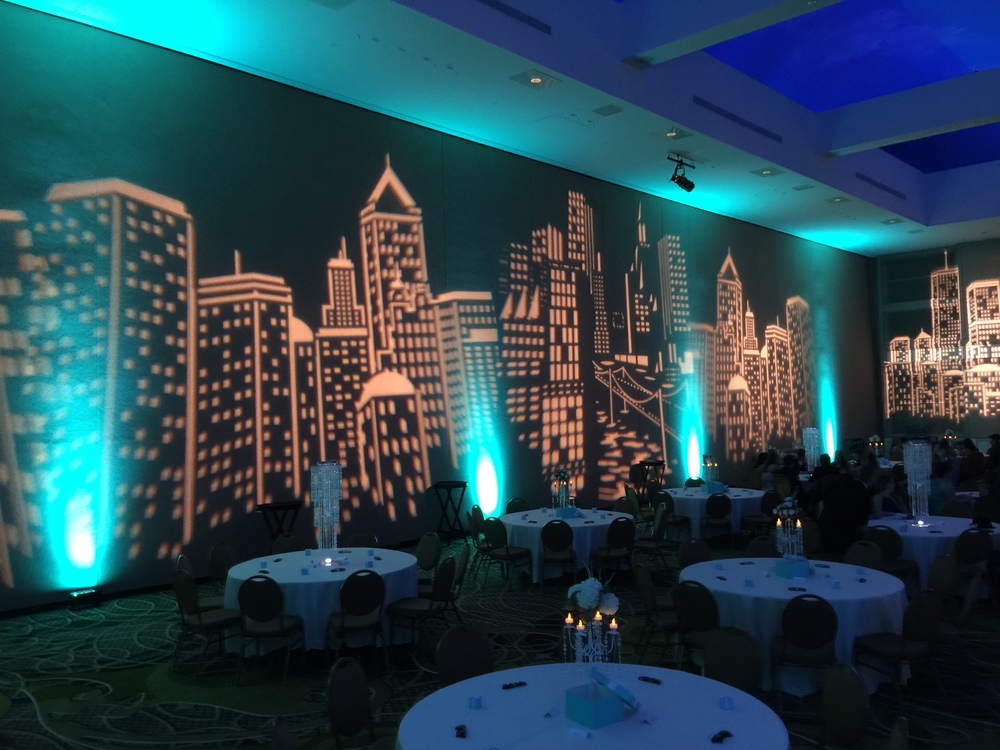 New York themed prom room